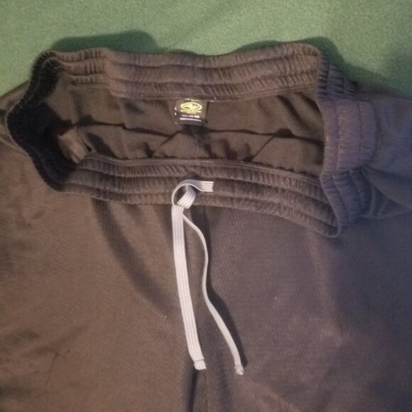 Athletic Works 3XL black men's shorts - Picture 3 of 8